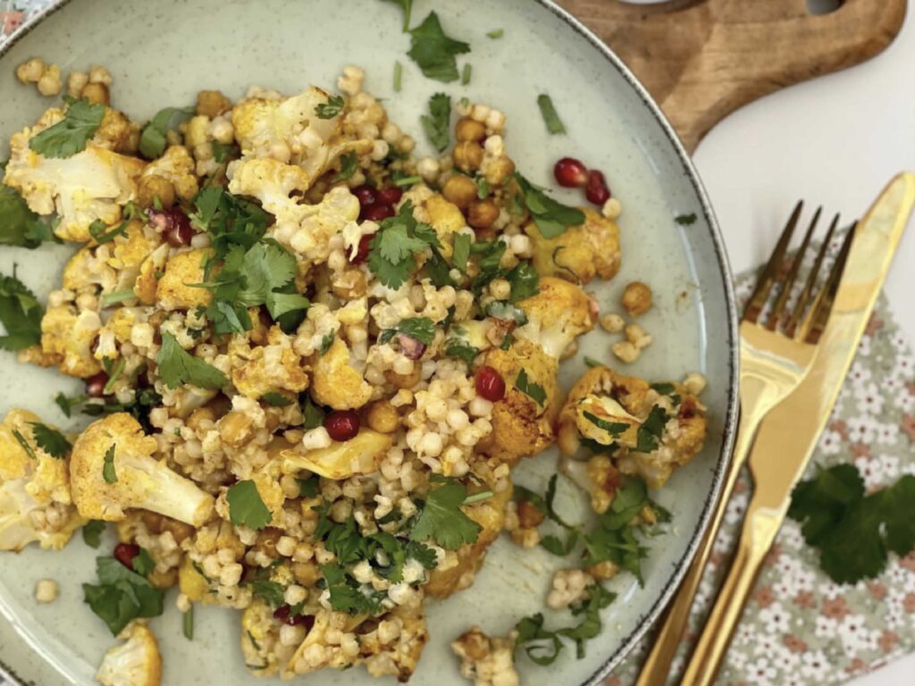 Baked cauliflower salad